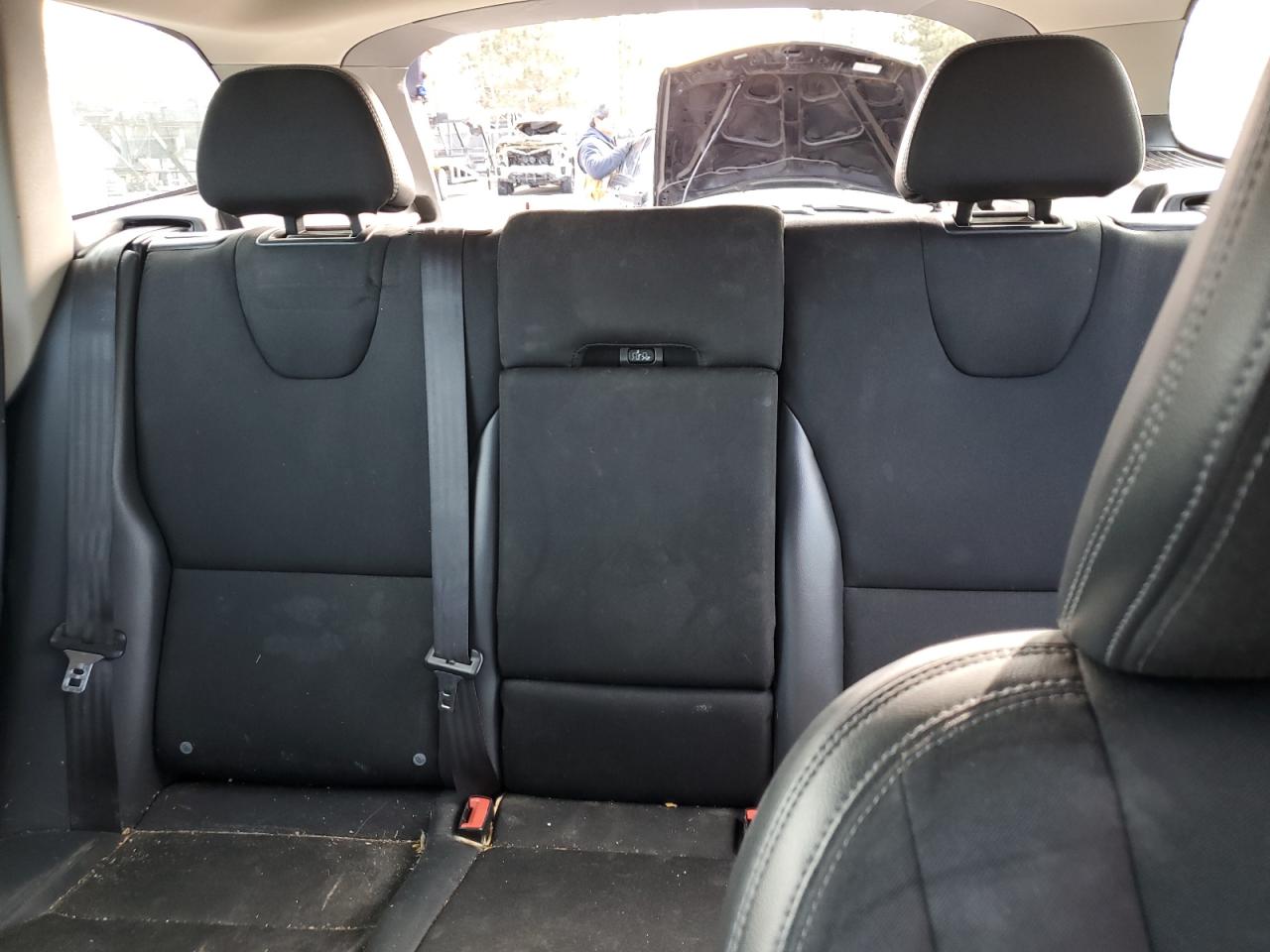 2016 Volvo XC60 - Image 10