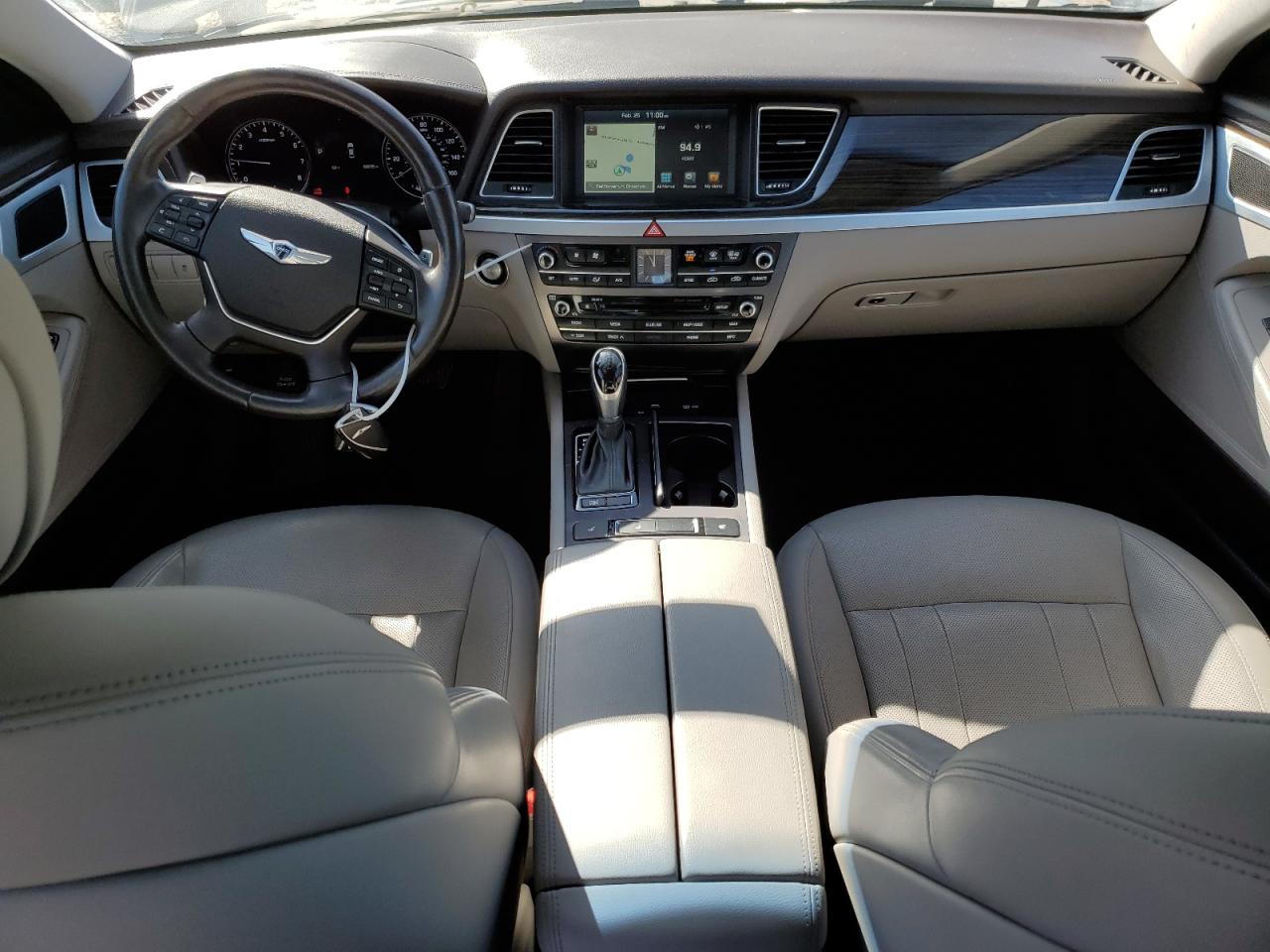 2015 Hyundai Genesis - Image 8