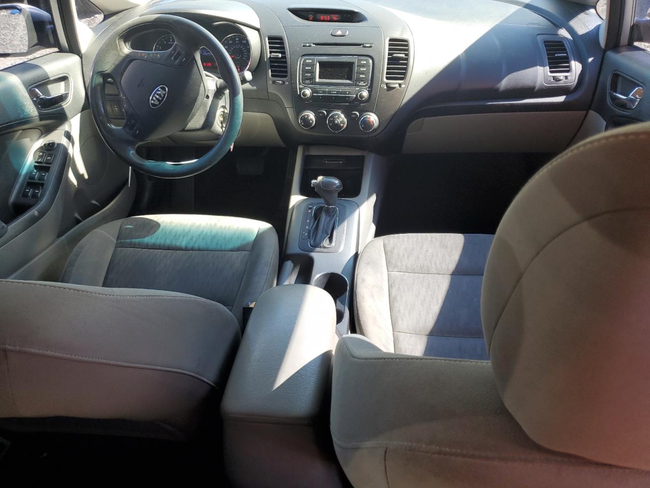 2015 Kia Forte - Image 8
