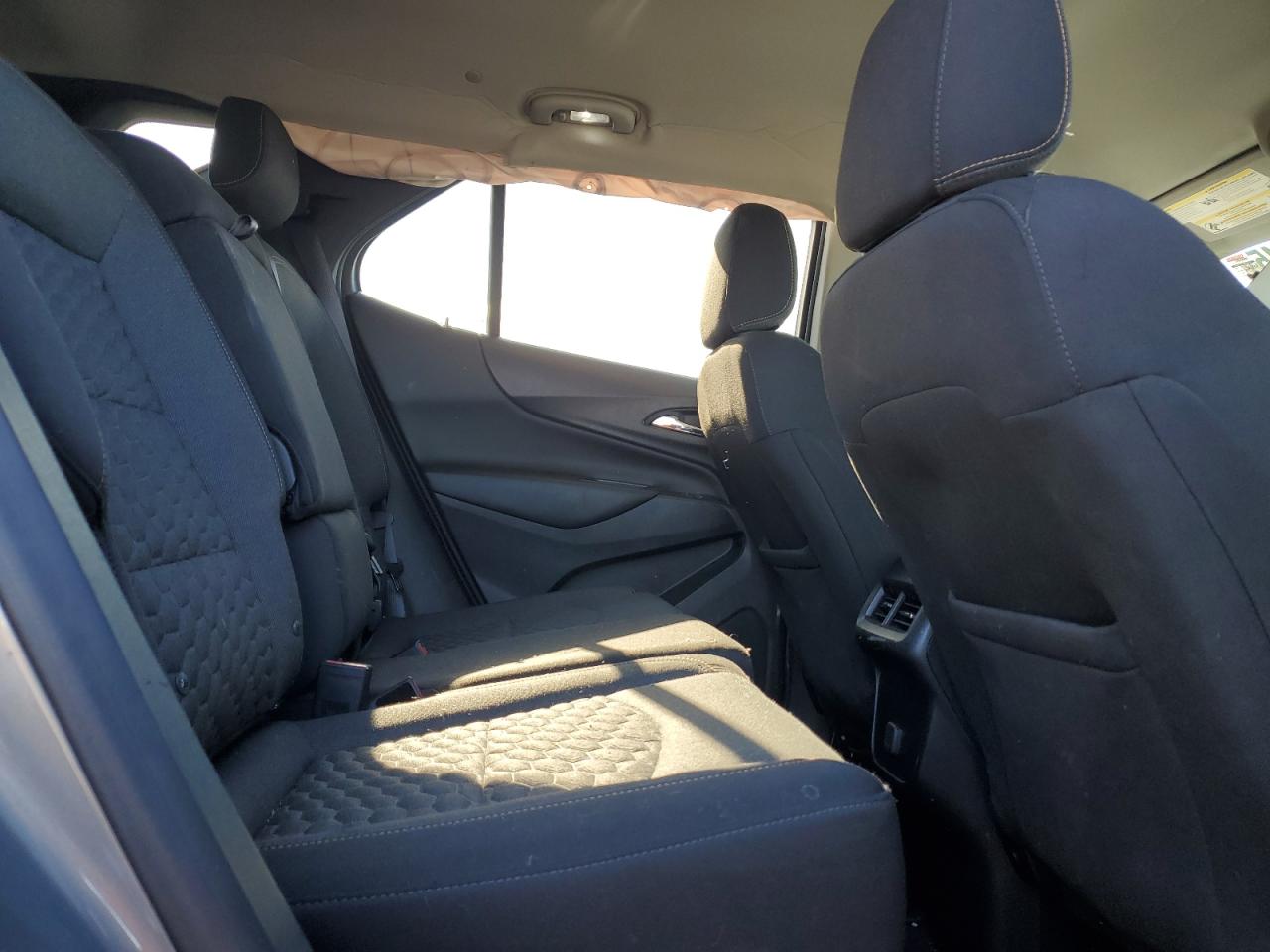 2018 Chevrolet Equinox - Image 11