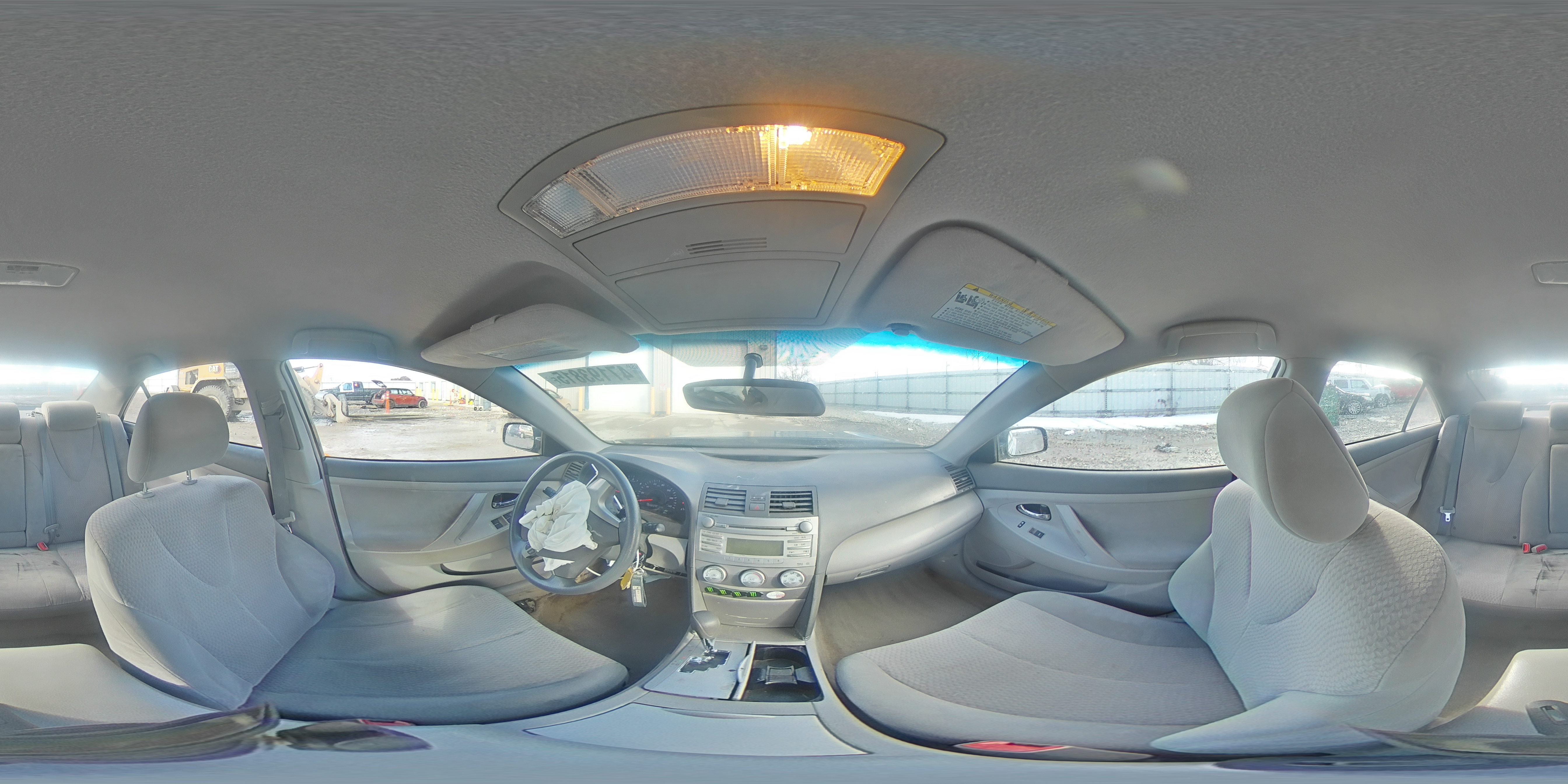 2010 Toyota Camry - Image 12