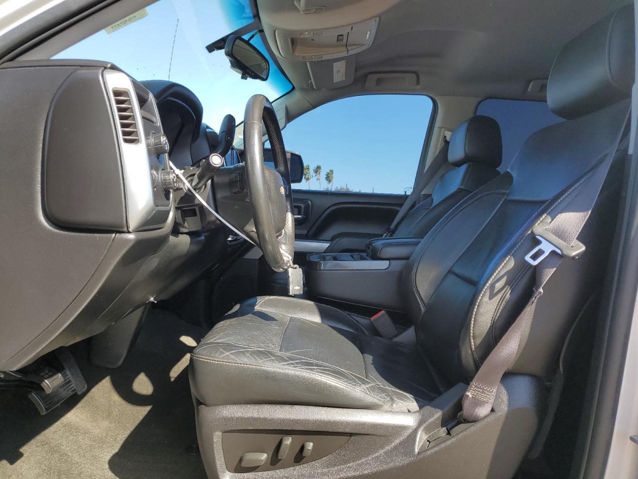 2015 Chevrolet Silverado - Image 7
