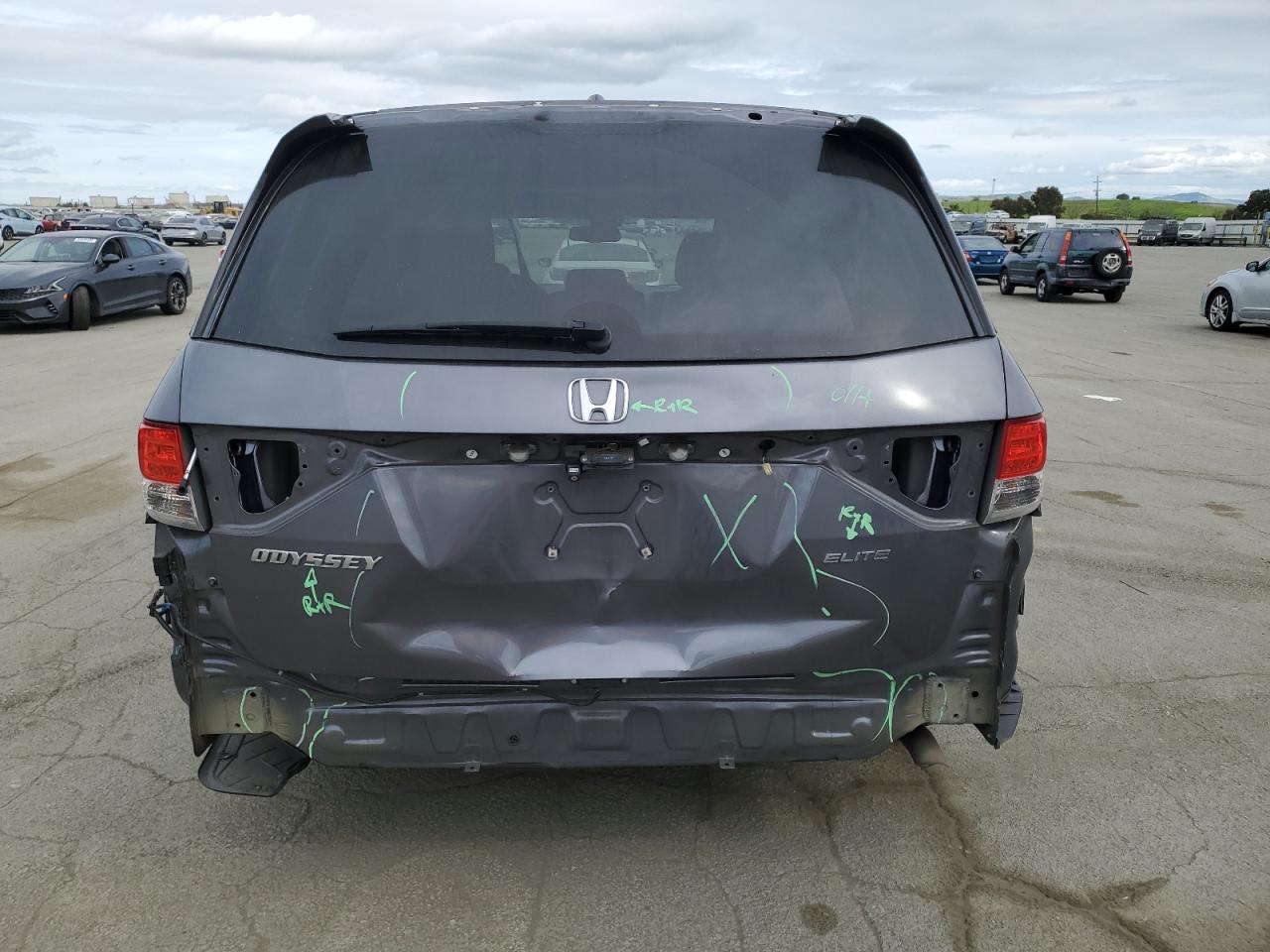 2014 Honda Odyssey - Image 6