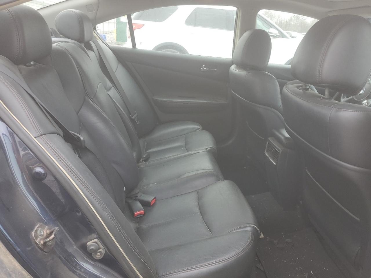 2010 Nissan Maxima - Image 11