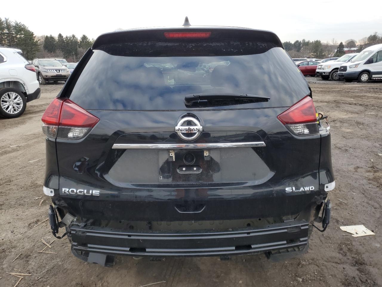 2020 Nissan Rogue - Image 6