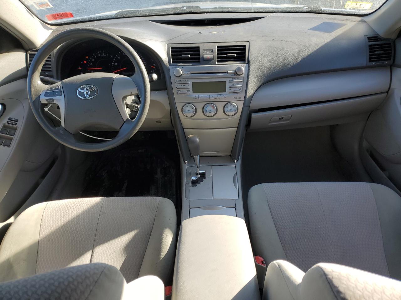 2010 Toyota Camry - Image 8