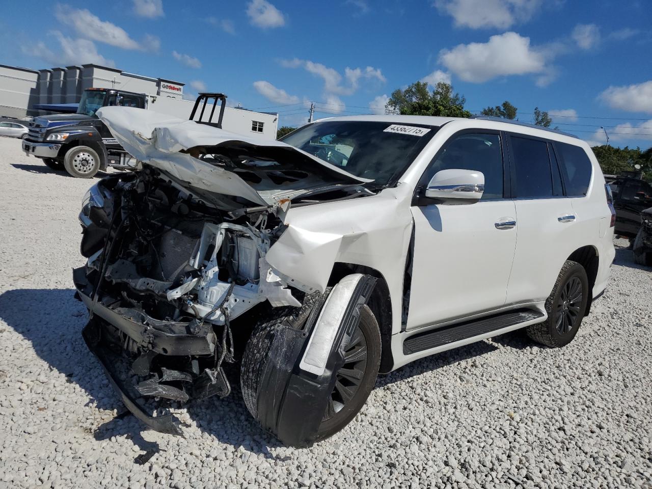 2023 Lexus GX - Image 1