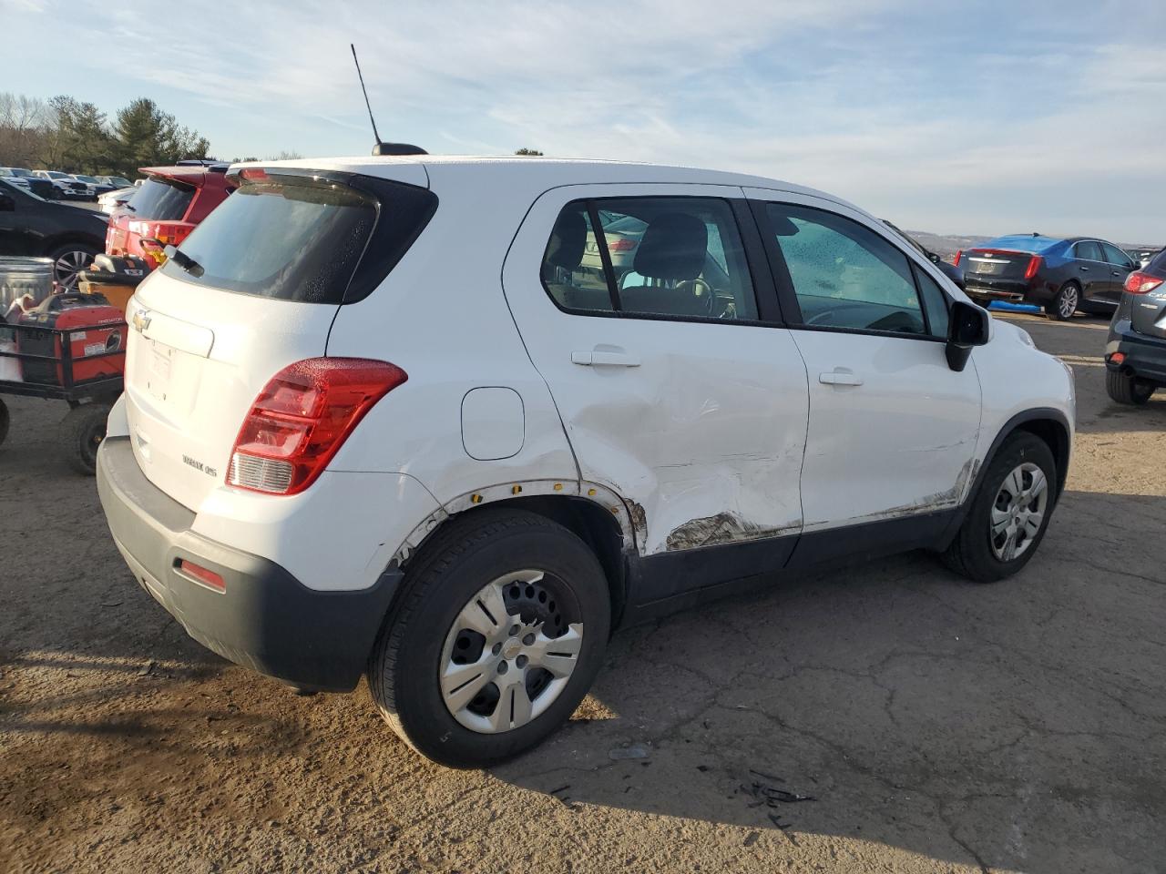 2016 Chevrolet Trax - Image 3