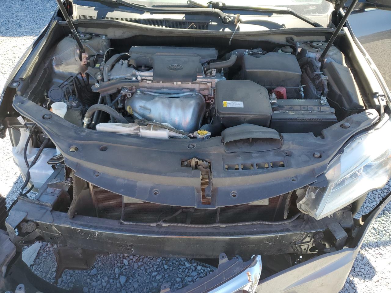 2015 Toyota Camry - Image 11