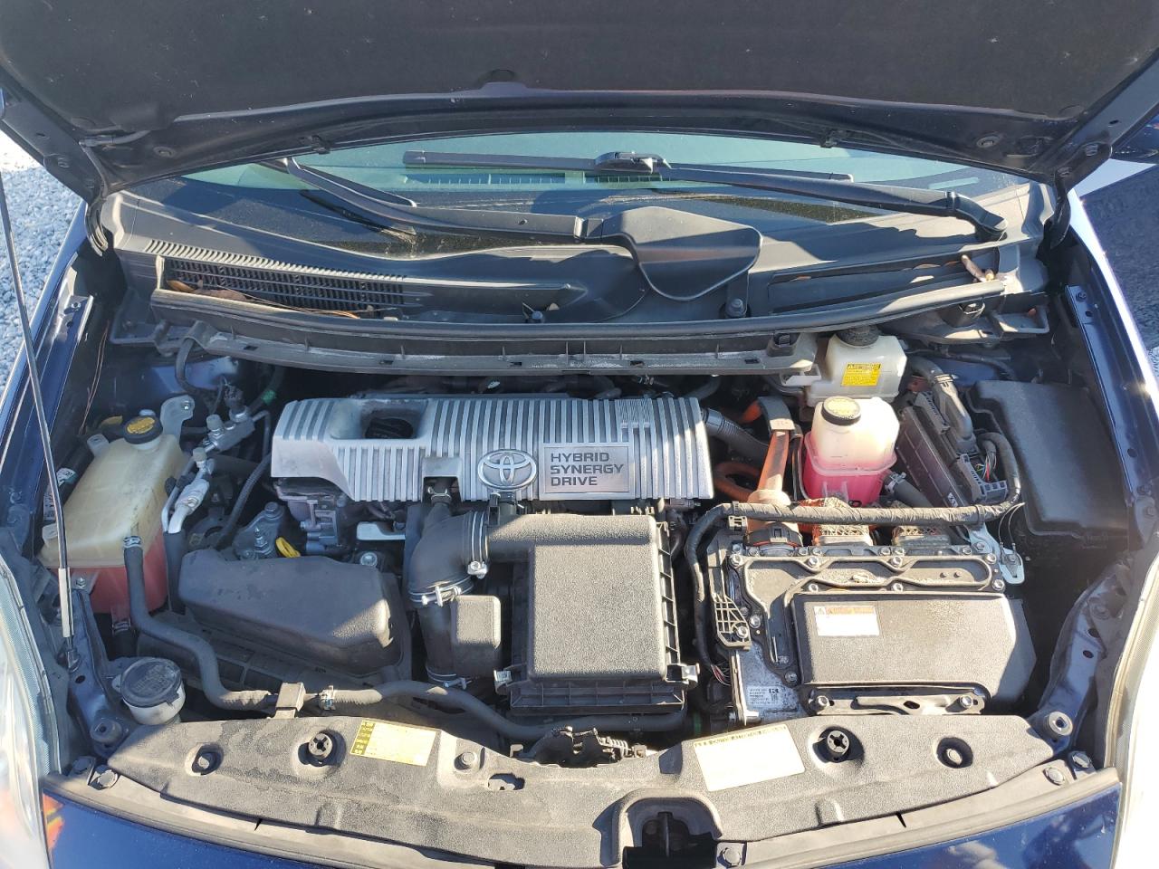 2013 Toyota Prius - Image 12