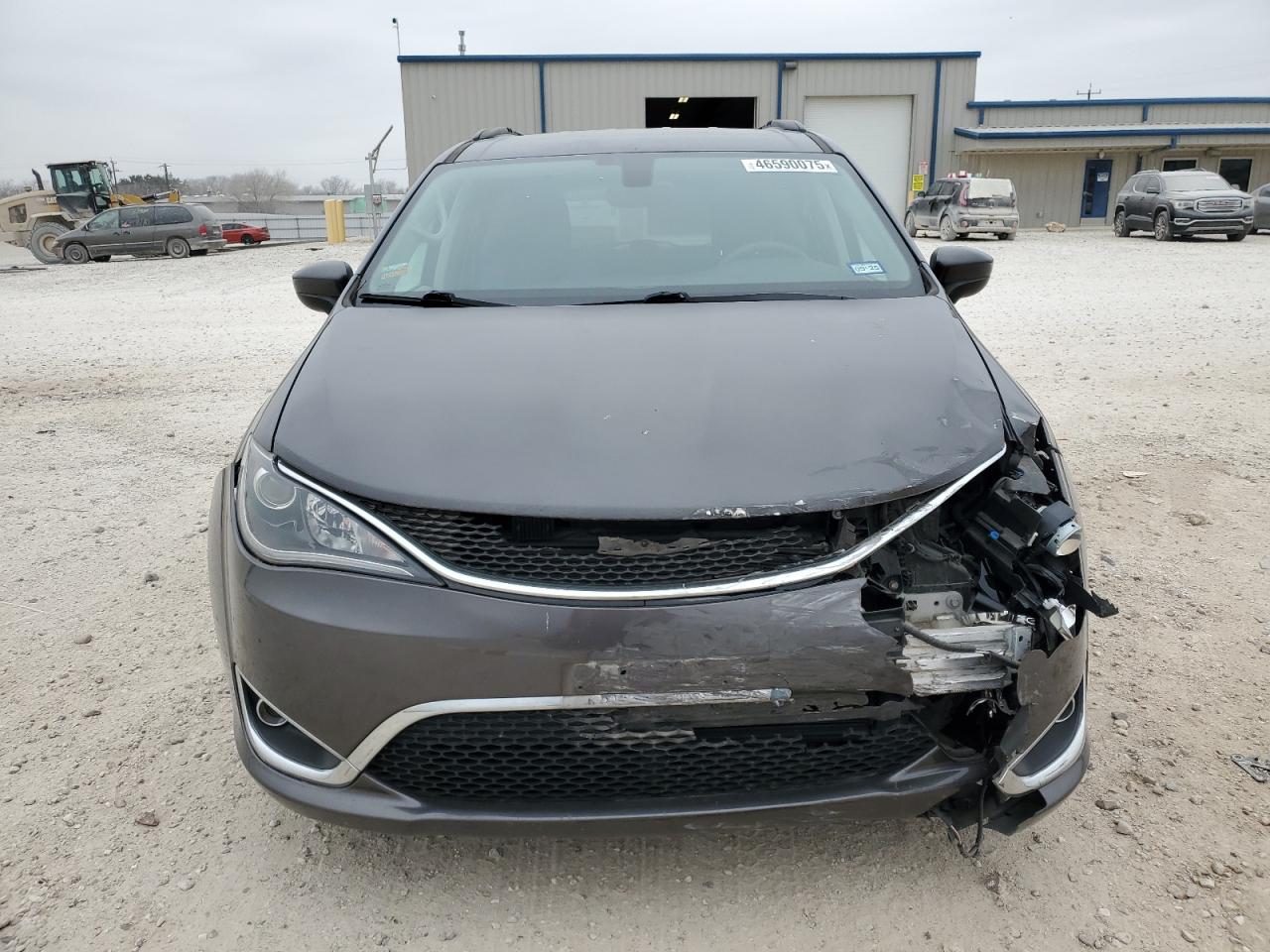 2017 Chrysler Pacifica - Image 5