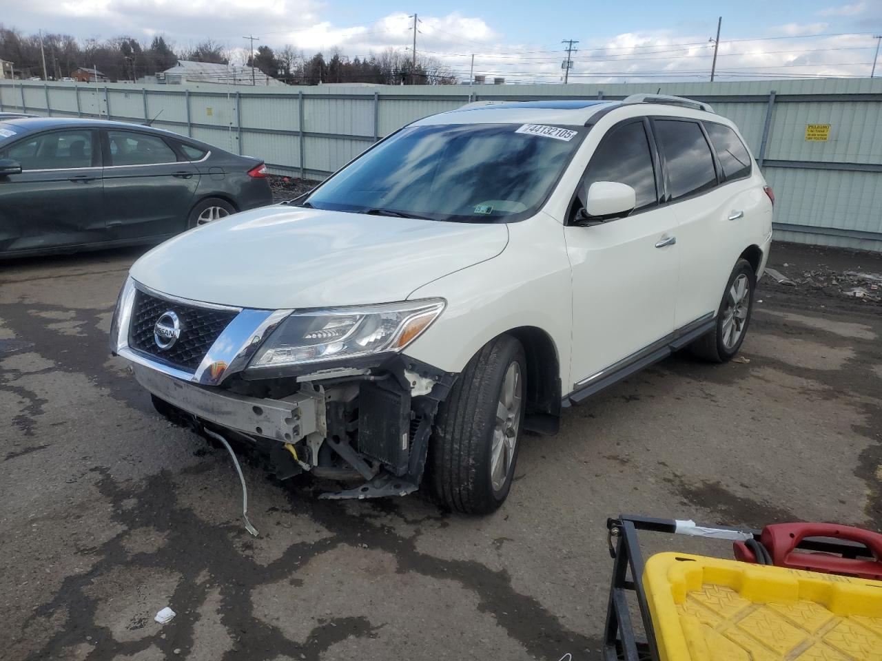2016 Nissan Pathfinder - Image 1