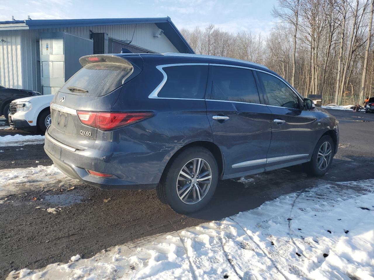 2016 Infiniti QX60 - Image 3