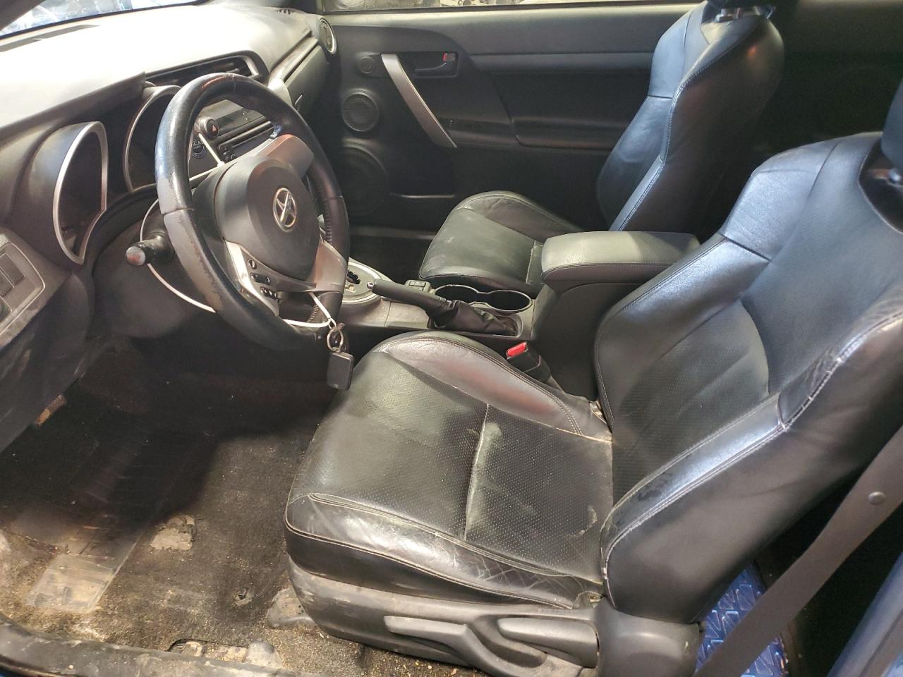 2014 Toyota tC - Image 7