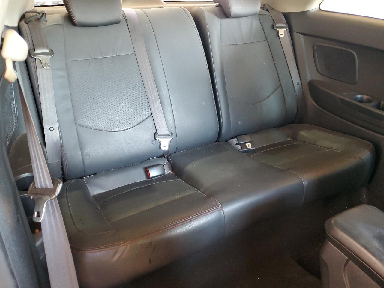 2011 Kia Forte - Image 10