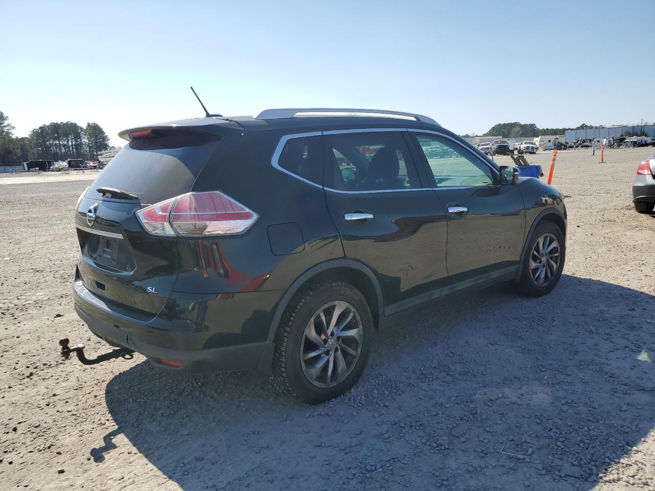2015 Nissan Rogue - Image 3