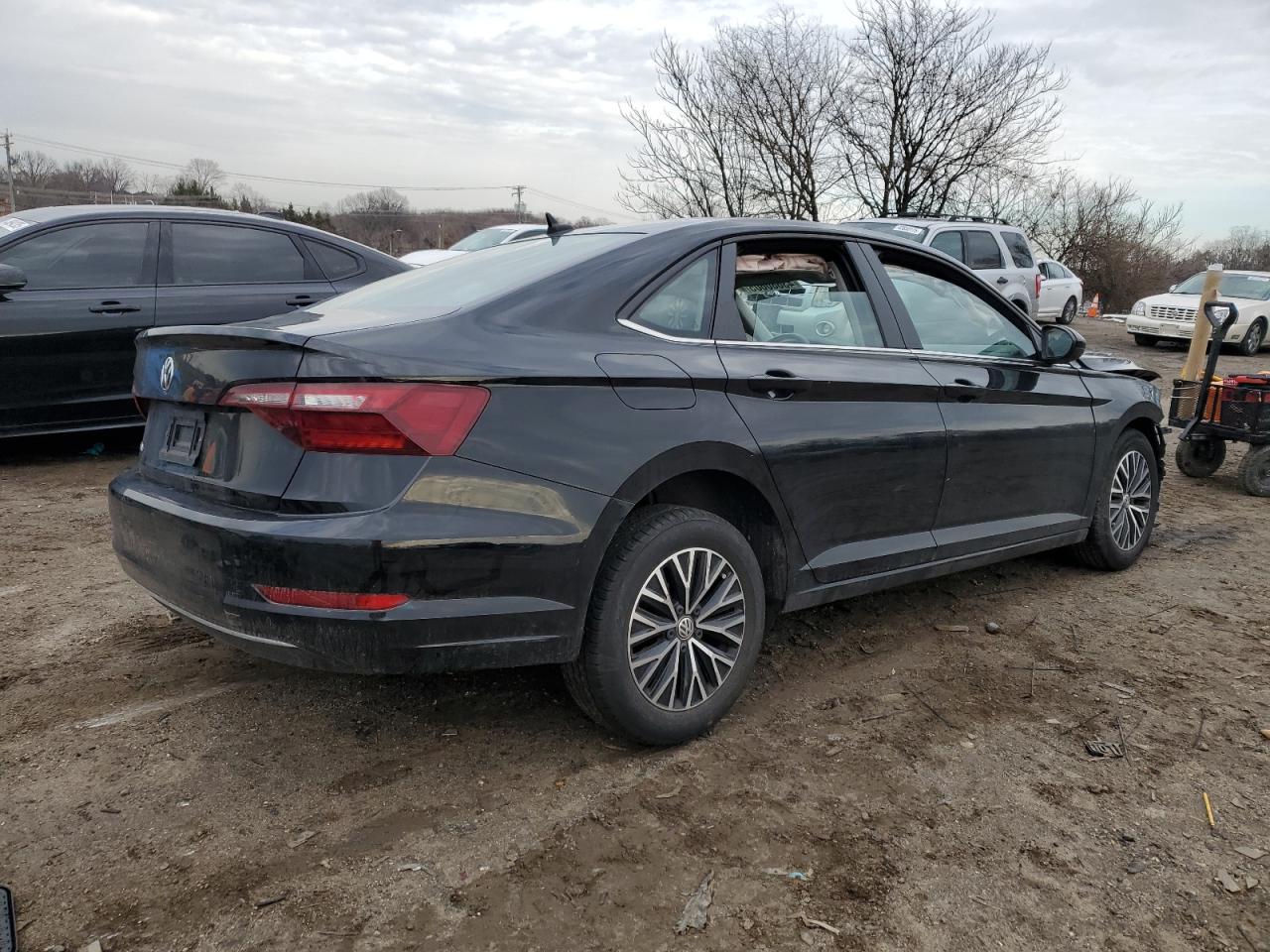 2021 Volkswagen Jetta - Image 3