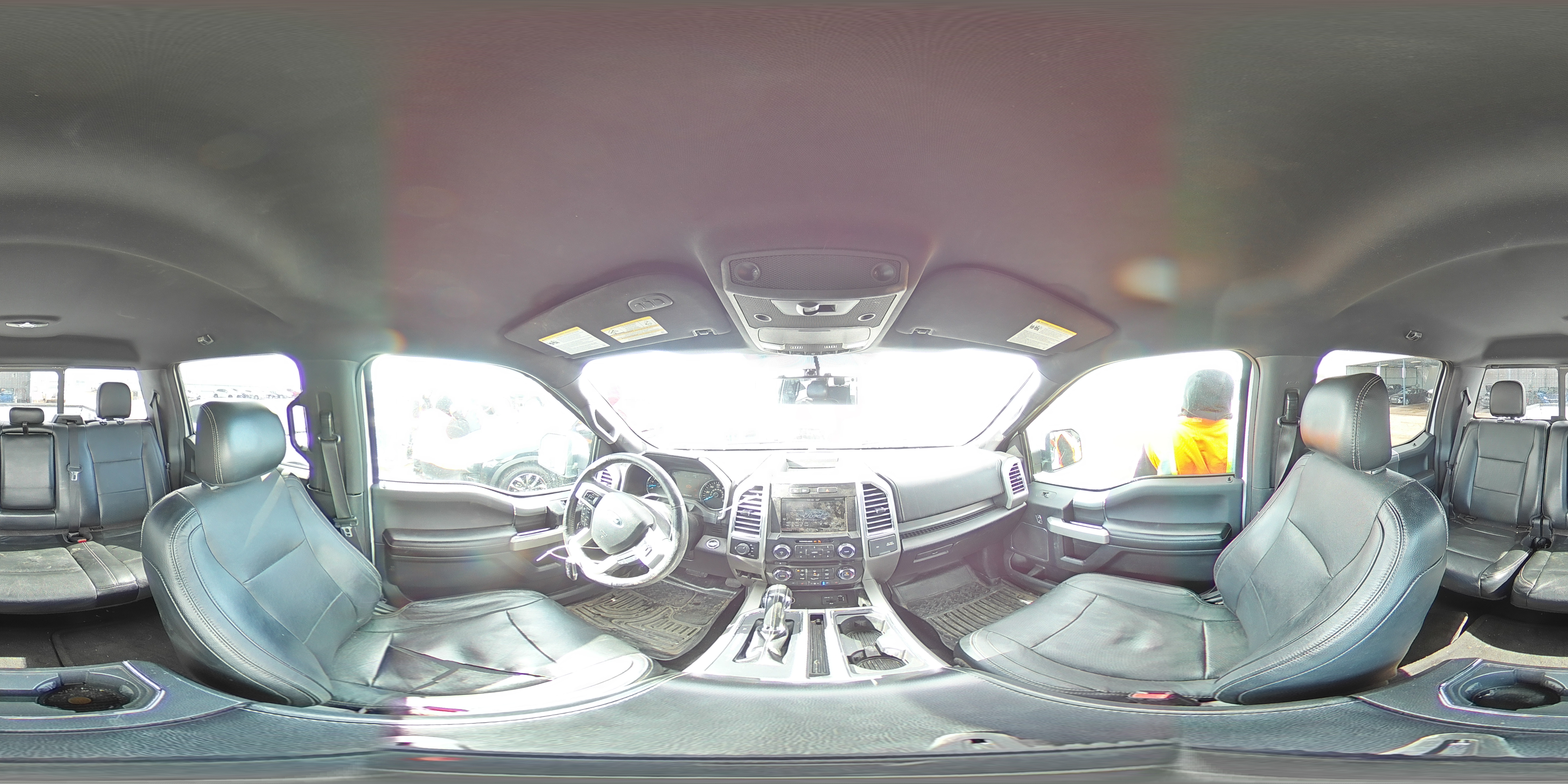 2015 Ford F-150 - Image 12
