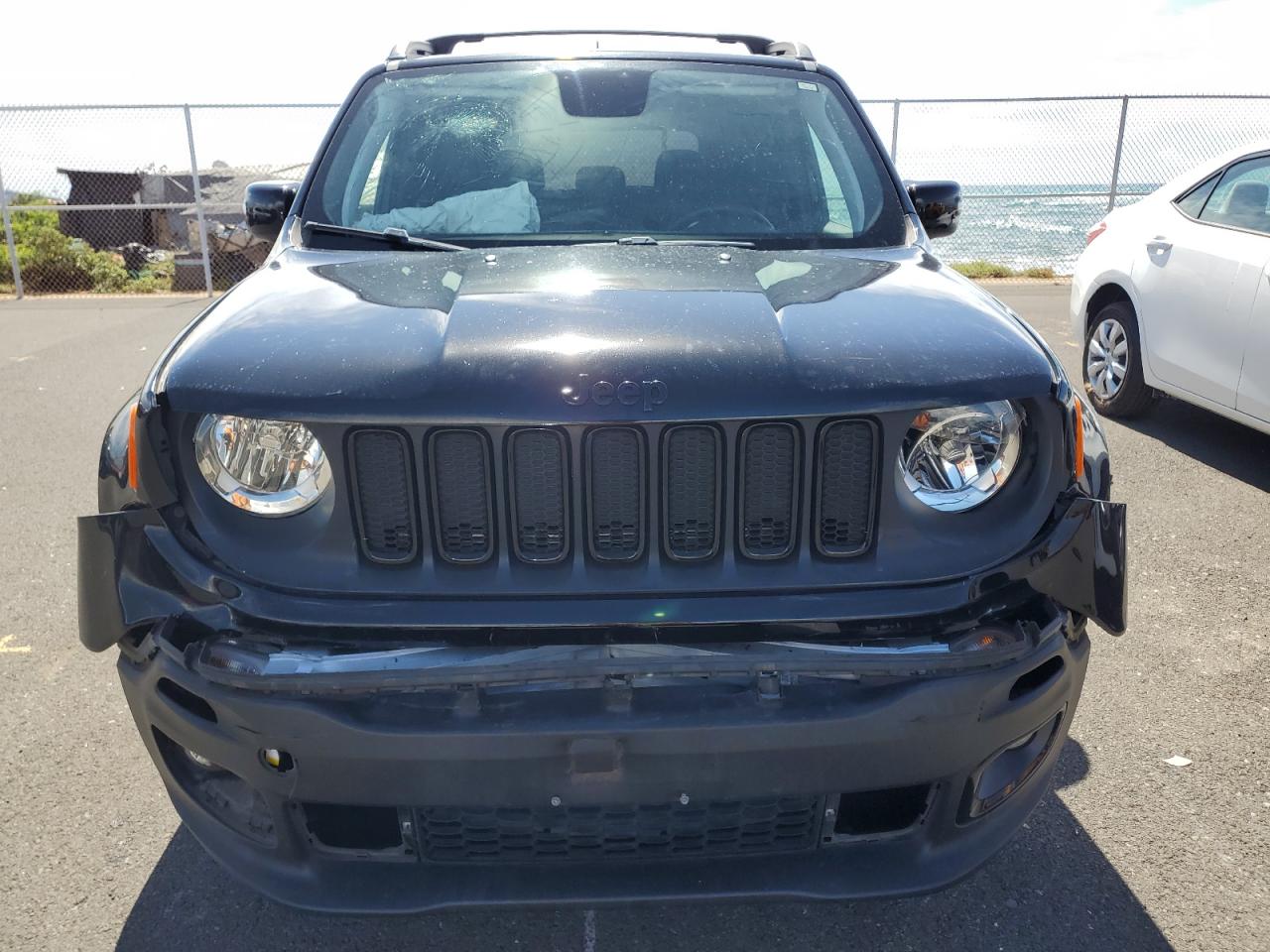 2018 Jeep Renegade - Image 5
