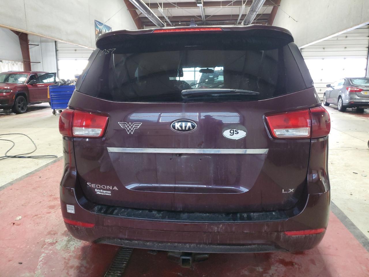 2015 Kia Sedona - Image 6