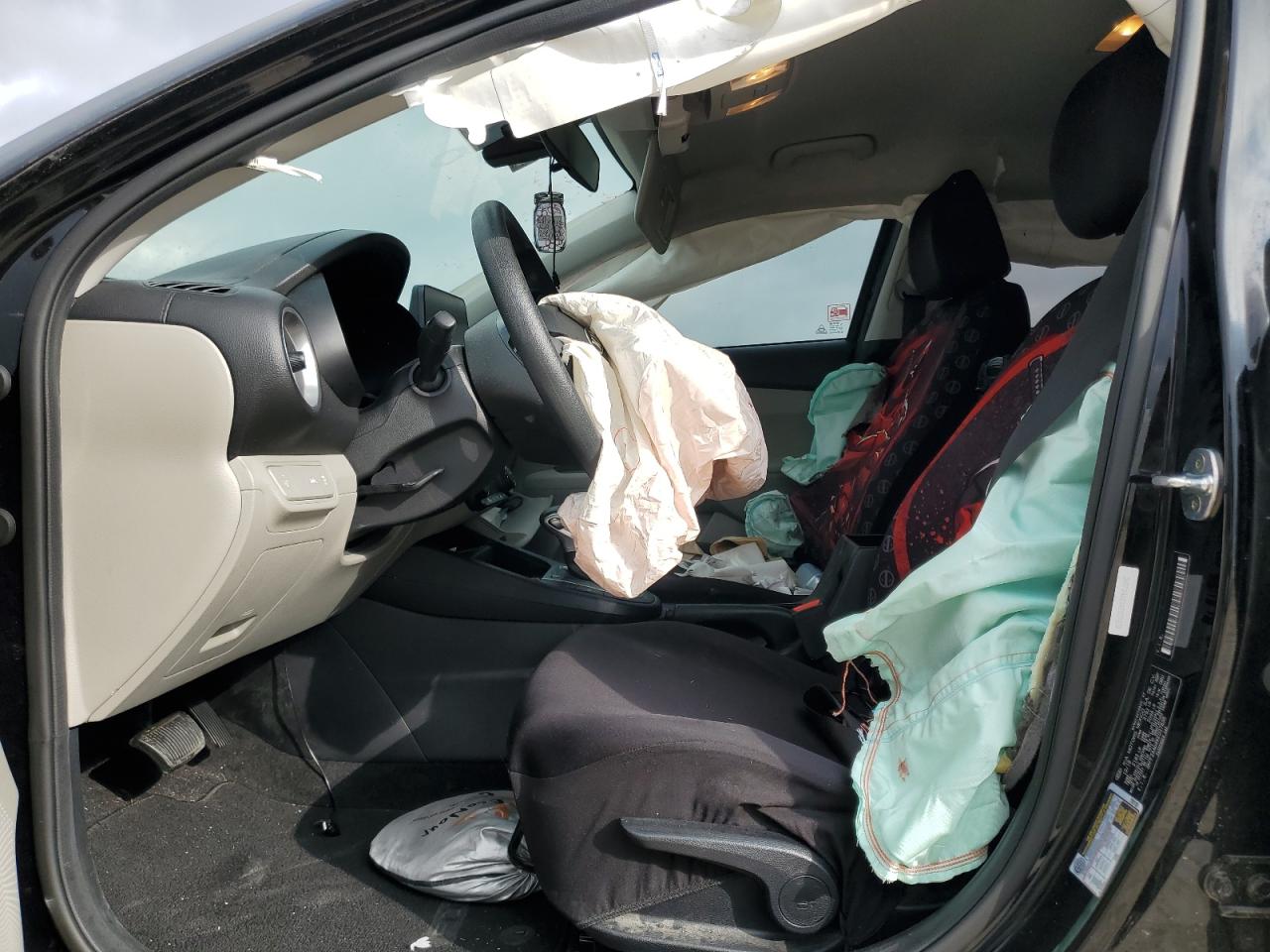 2019 Kia Forte - Image 7