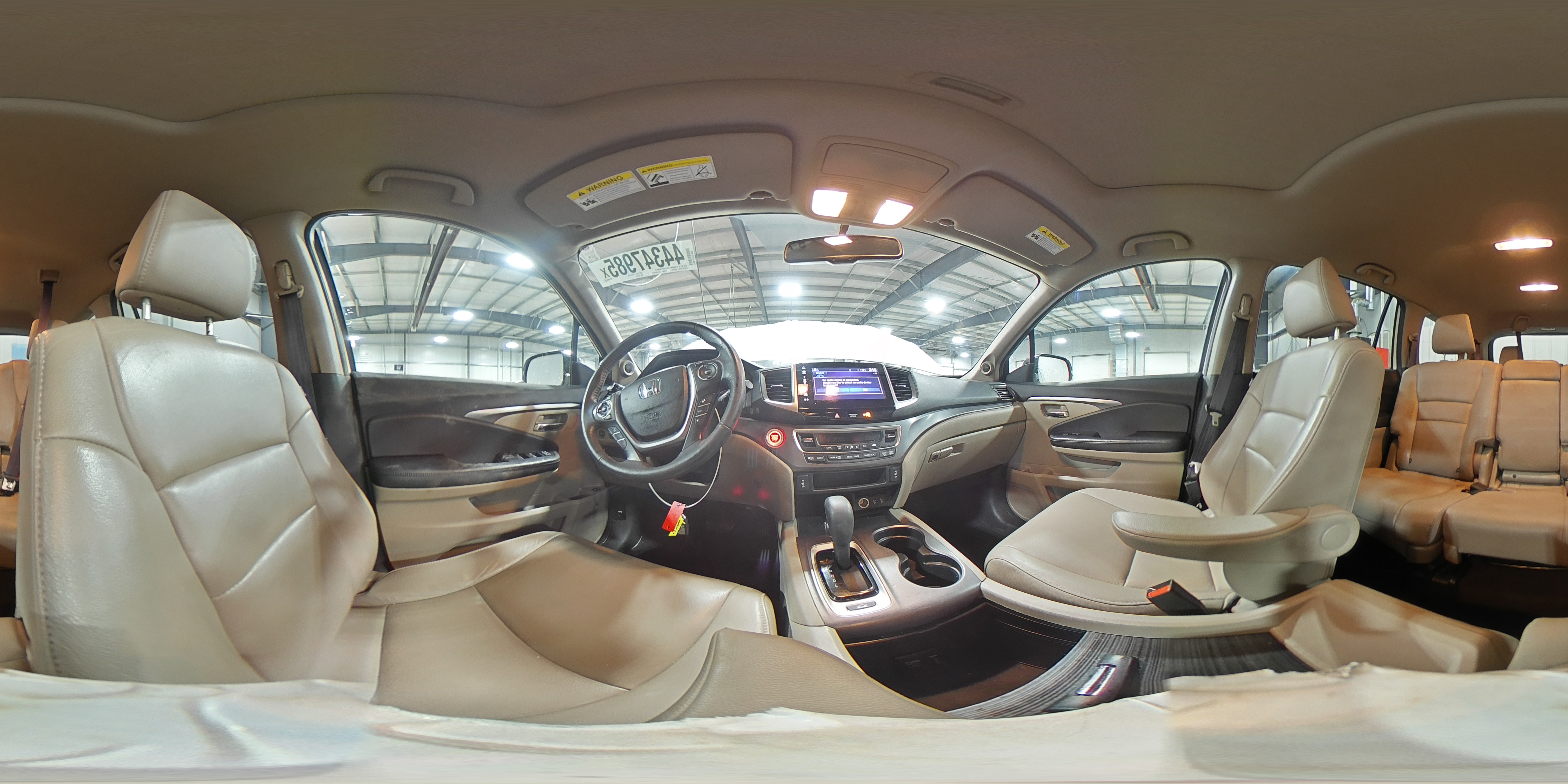 2017 Honda Pilot - Image 16