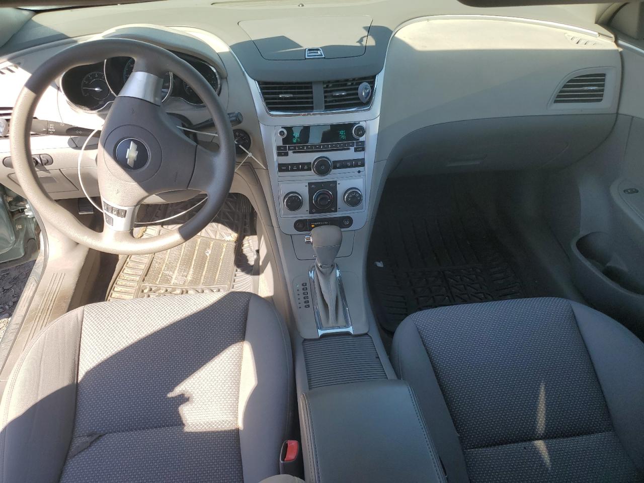 2009 Chevrolet Malibu - Image 8
