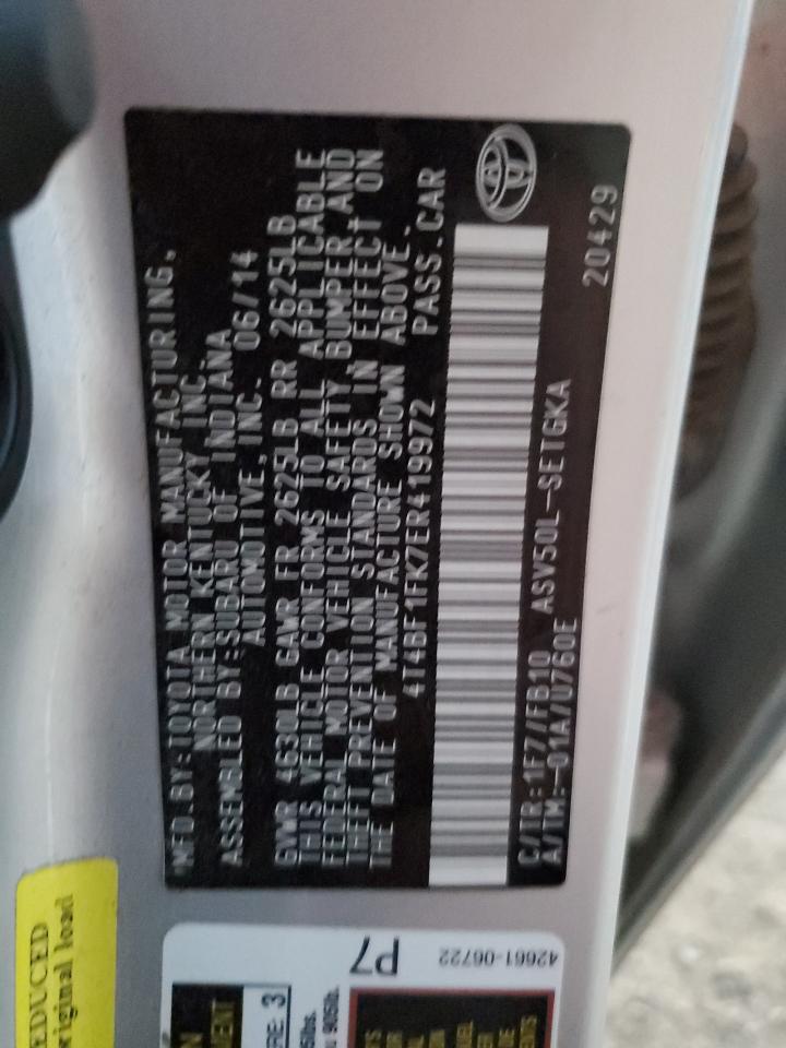 2014 Toyota Camry - Image 12