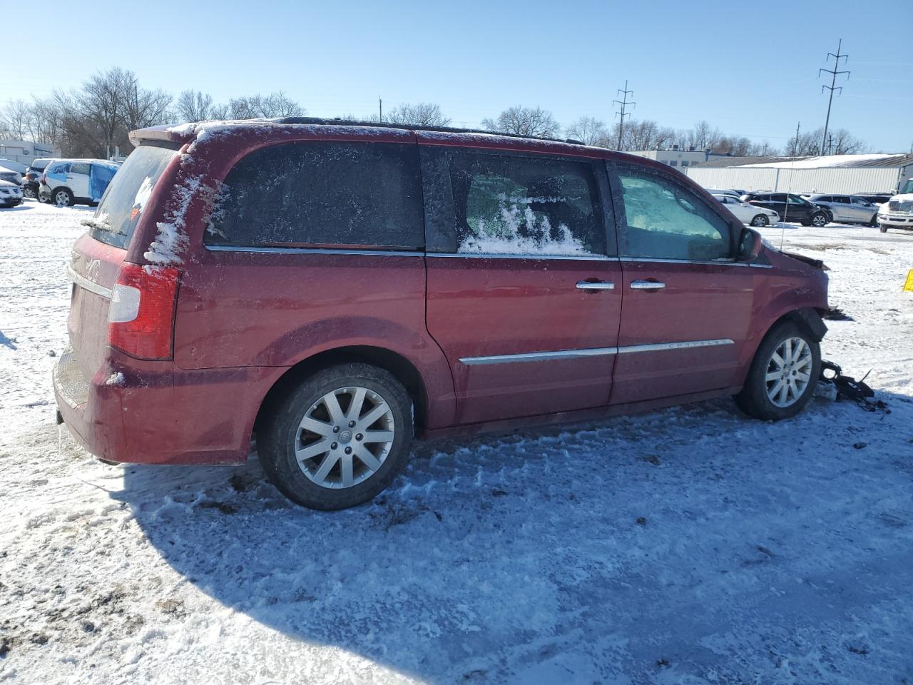 2015 Chrysler Town & Country - Image 3