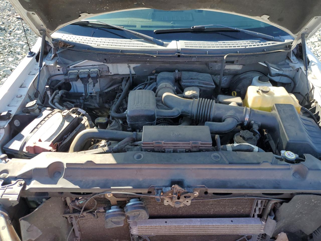 2009 Ford F-150 - Image 13