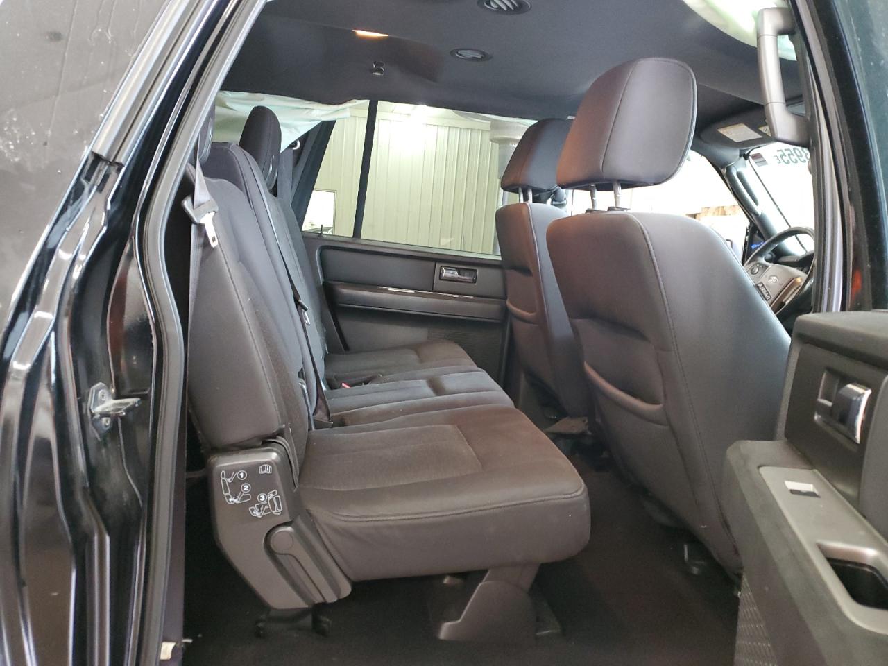 2008 Ford Expedition - Image 11