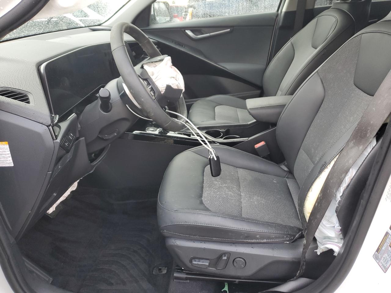 2023 Kia Niro - Image 7