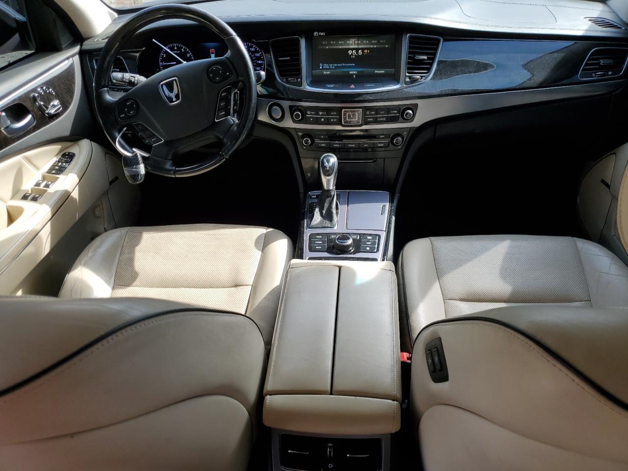 2015 Hyundai Equus - Image 8
