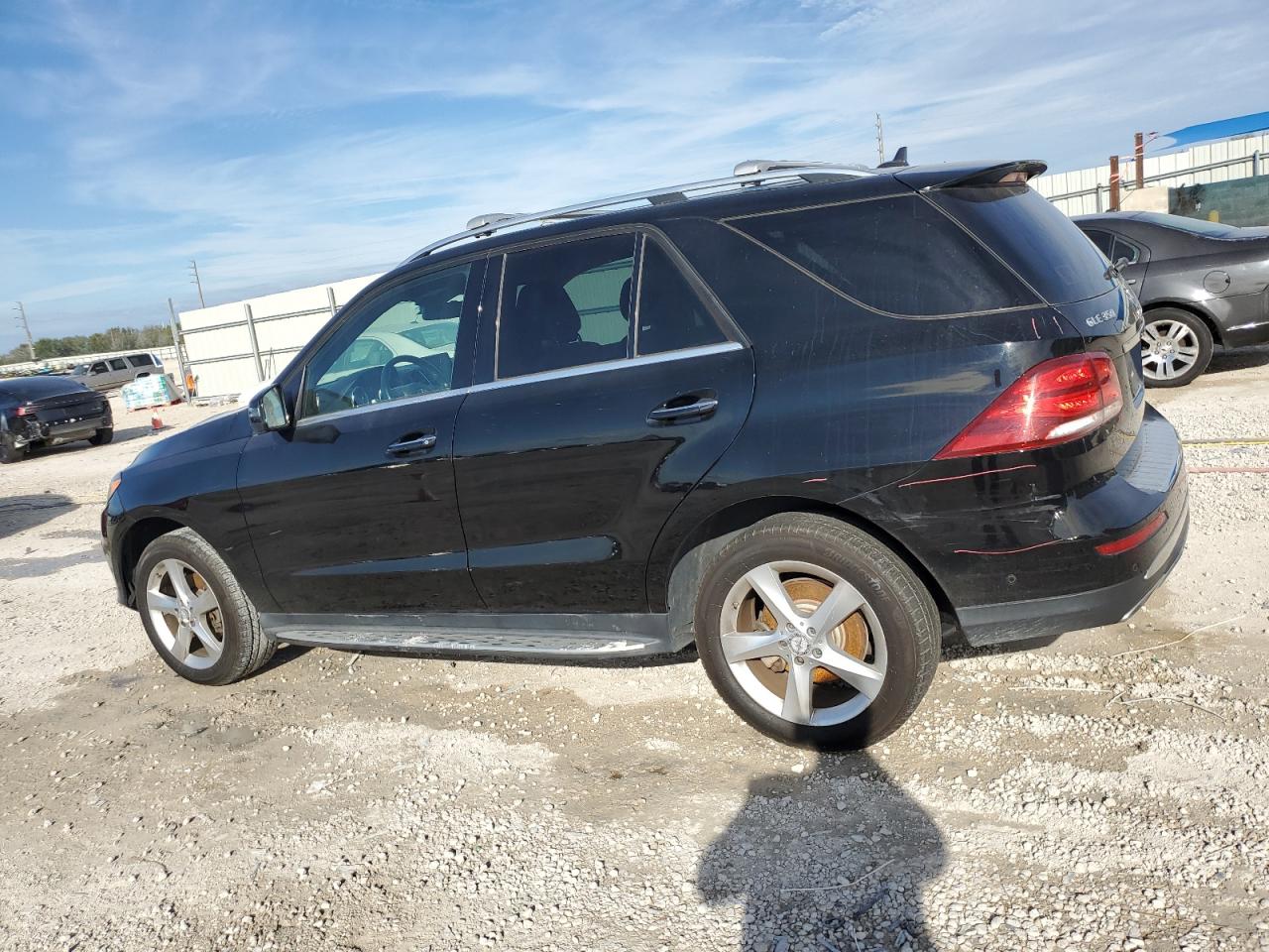 2016 Mercedes-Benz GLE - Image 2