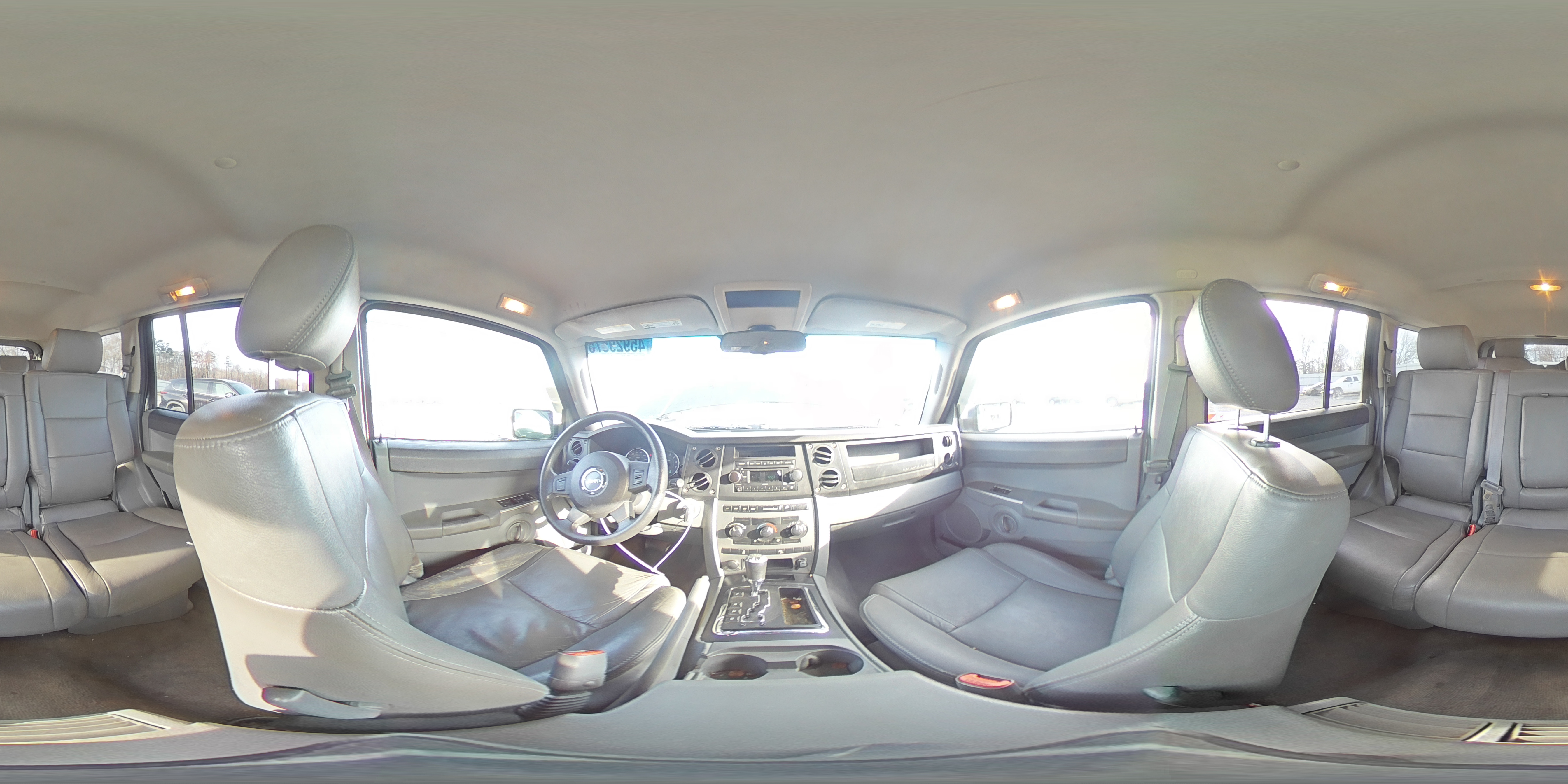 2007 Jeep Commander - Image 14