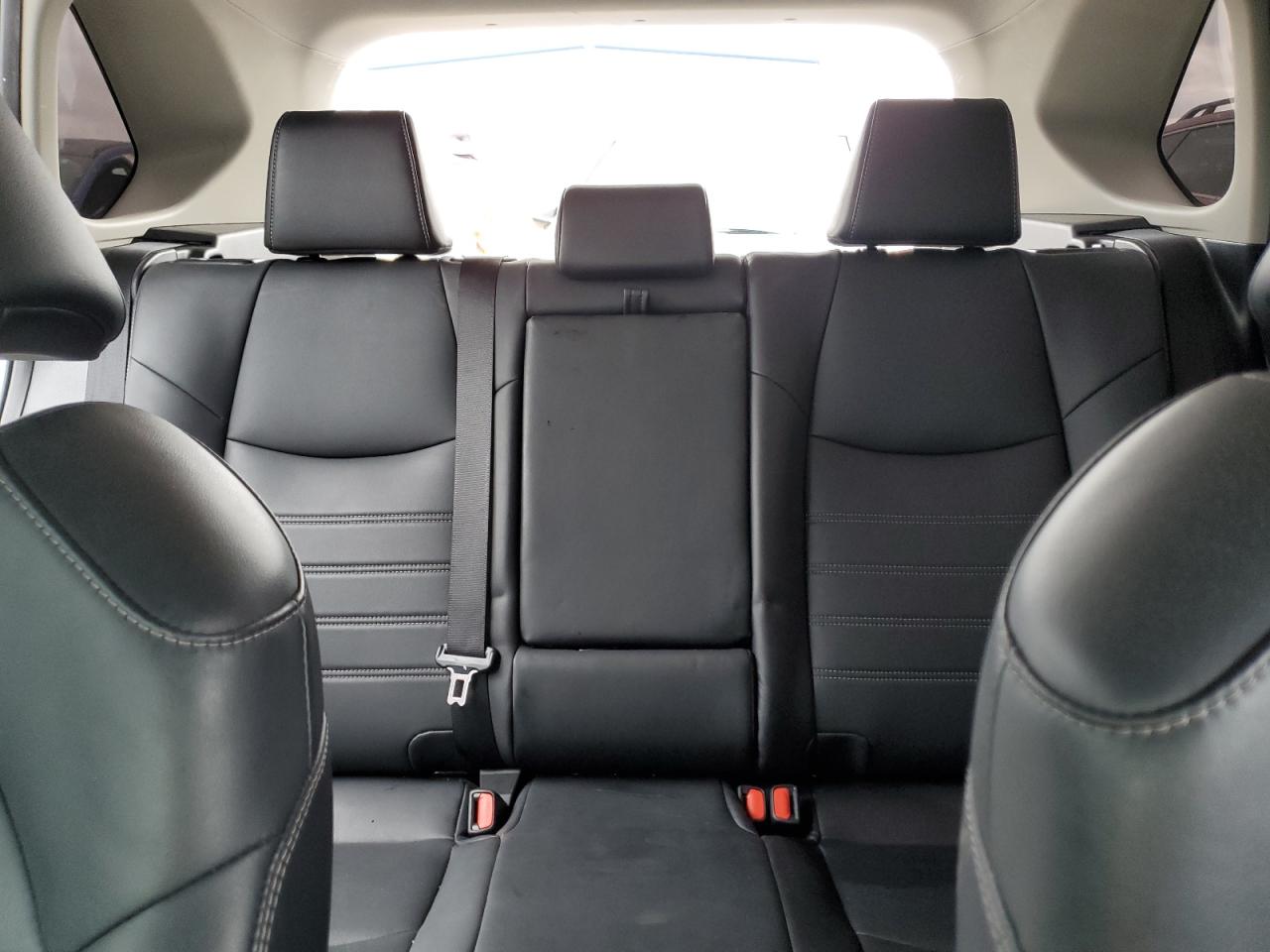 2T3C1RFV9KW044627 TOYOTA RAV4 2019