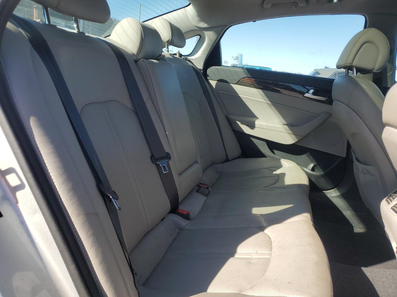 2015 Hyundai Sonata - Image 10