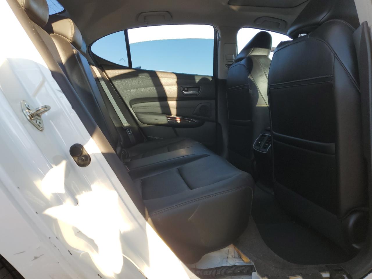 2017 Acura TLX - Image 10