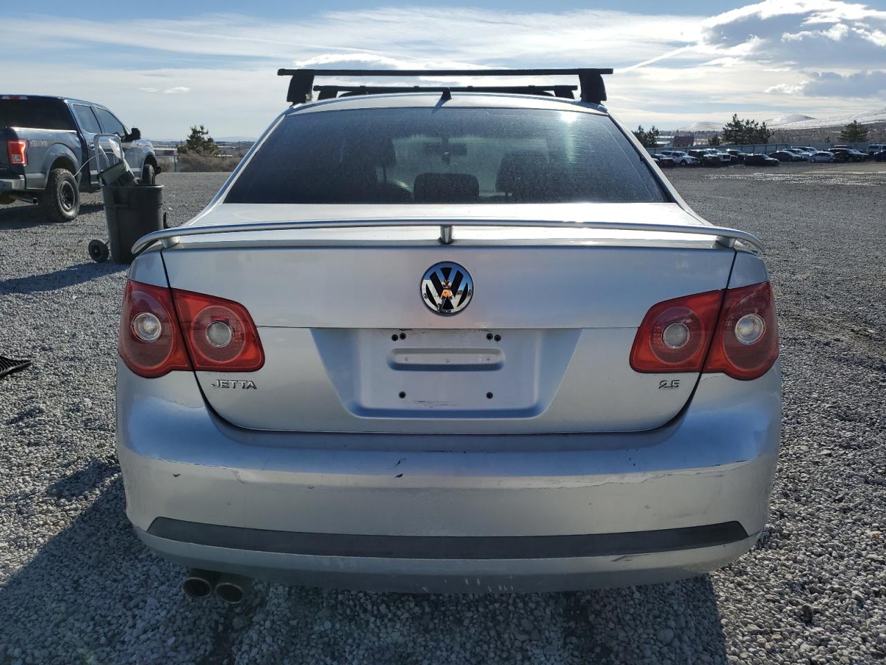 2007 Volkswagen Jetta - Image 6