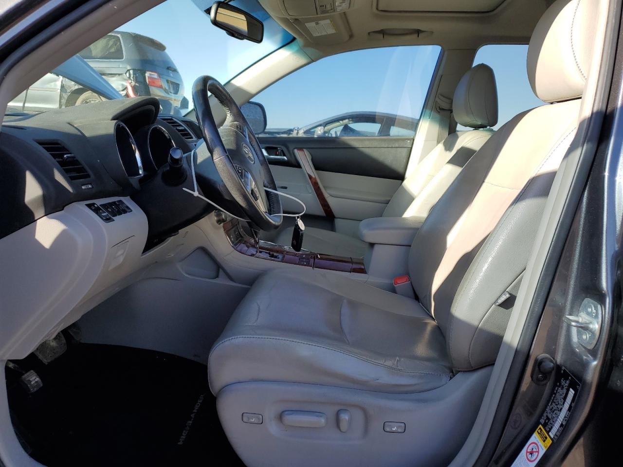 2013 Toyota Highlander - Image 7