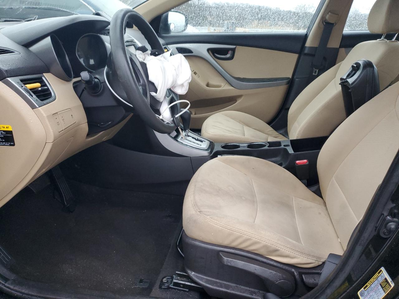2012 Hyundai Elantra - Image 7