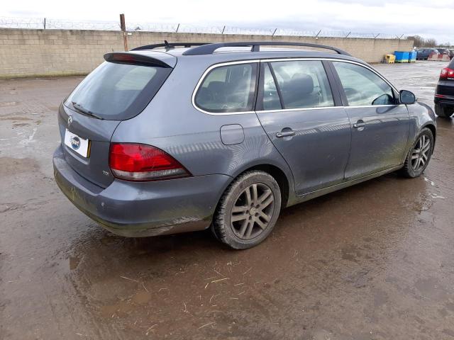 2010 VOLKSWAGEN GOLF SE TD