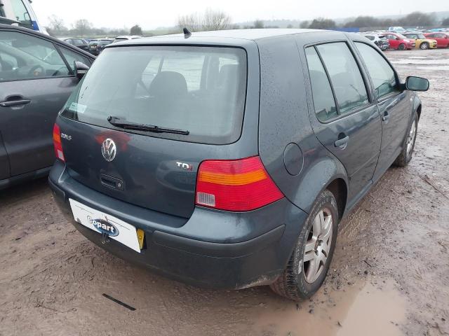 2003 VOLKSWAGEN GOLF