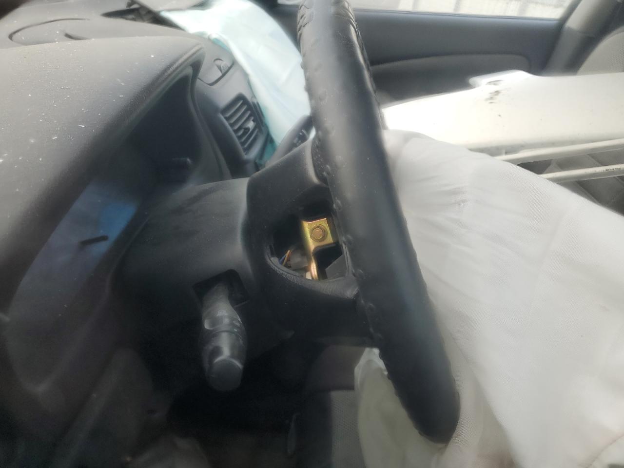 2004 Nissan Sentra - Image 9