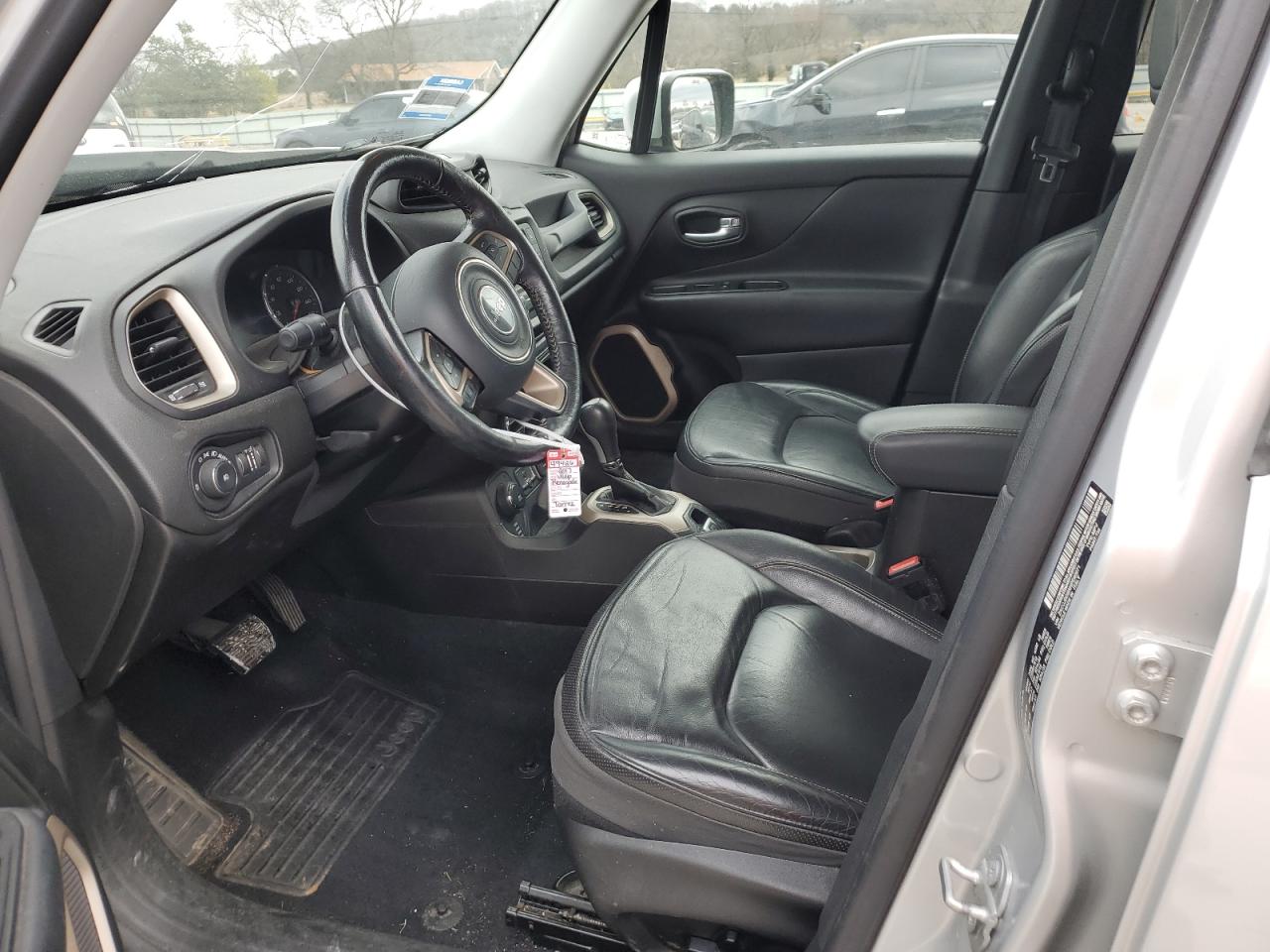 2017 Jeep Renegade - Image 7