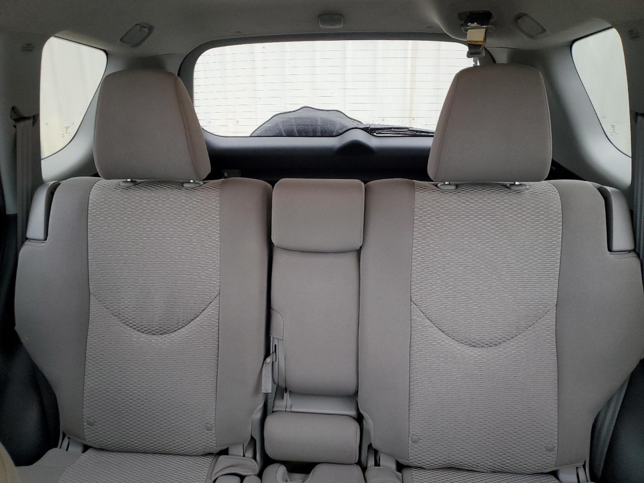 2012 Toyota RAV 4 - Image 10