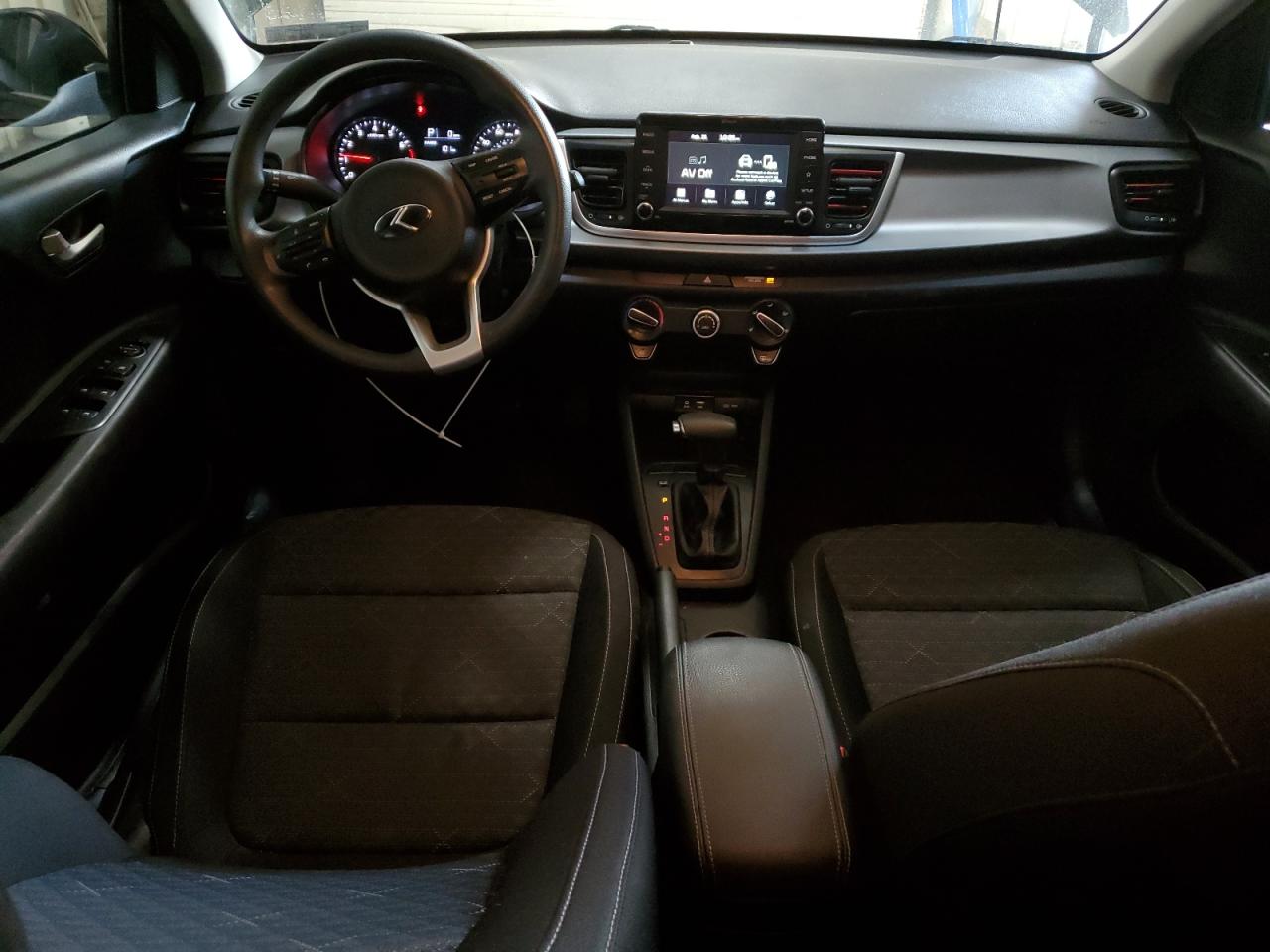 2019 Kia Rio - Image 8