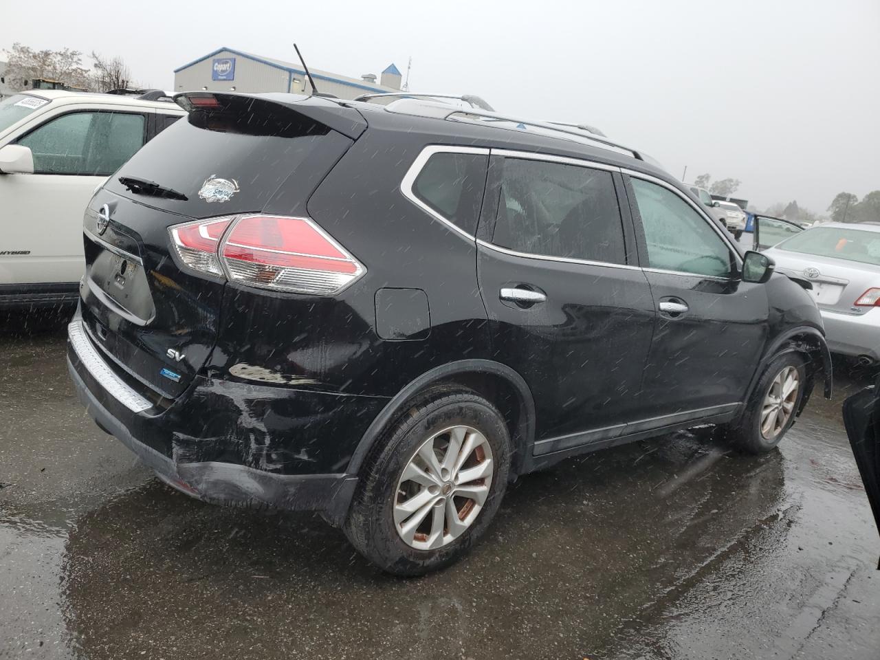 2014 Nissan Rogue - Image 3