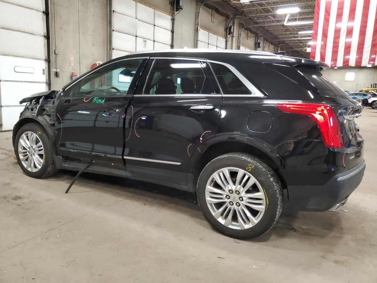 2017 Cadillac XT5 - Image 2