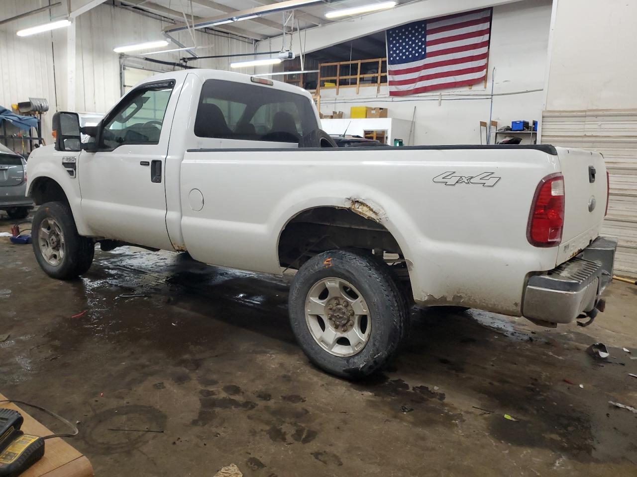 2010 Ford F350 - Image 2